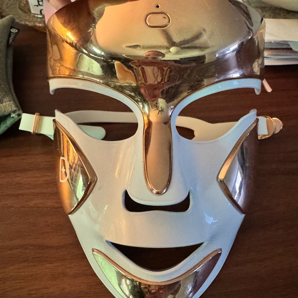 LED Light Therapy Mask - Gold and White